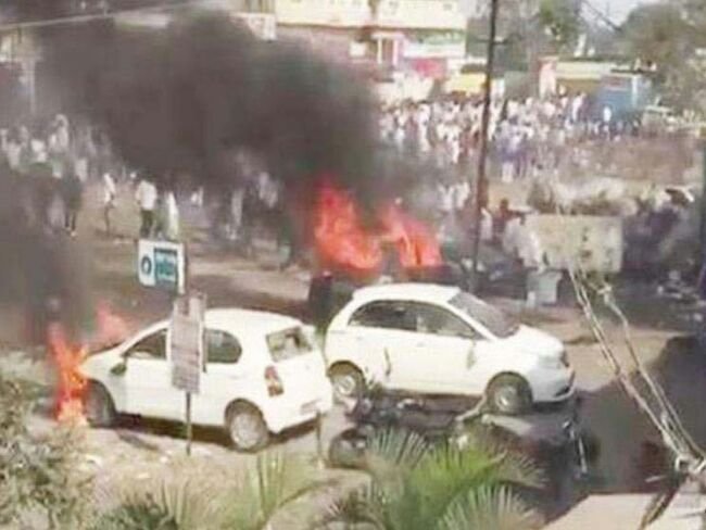 ऐ रहबरे मुल्क व क़ौम बता, यह किसका लहू है कौन मरा? | New India Times