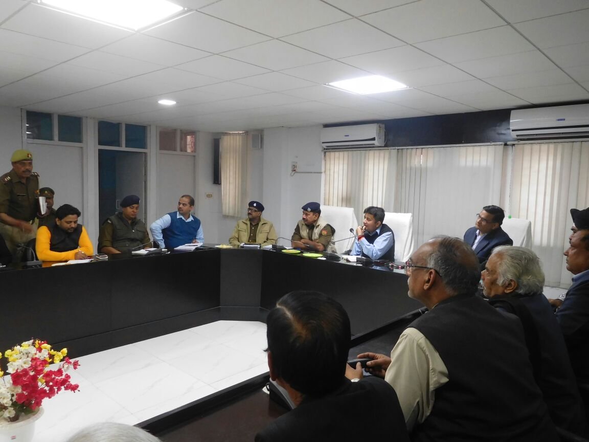 सुरक्षा व्यवस्था व अतिक्रमण को लेकर कलेक्टर ने व्यापारियों के साथ की बैठक, तत्काल अतिक्रमण हटाने का दिया निर्देश | New India Times