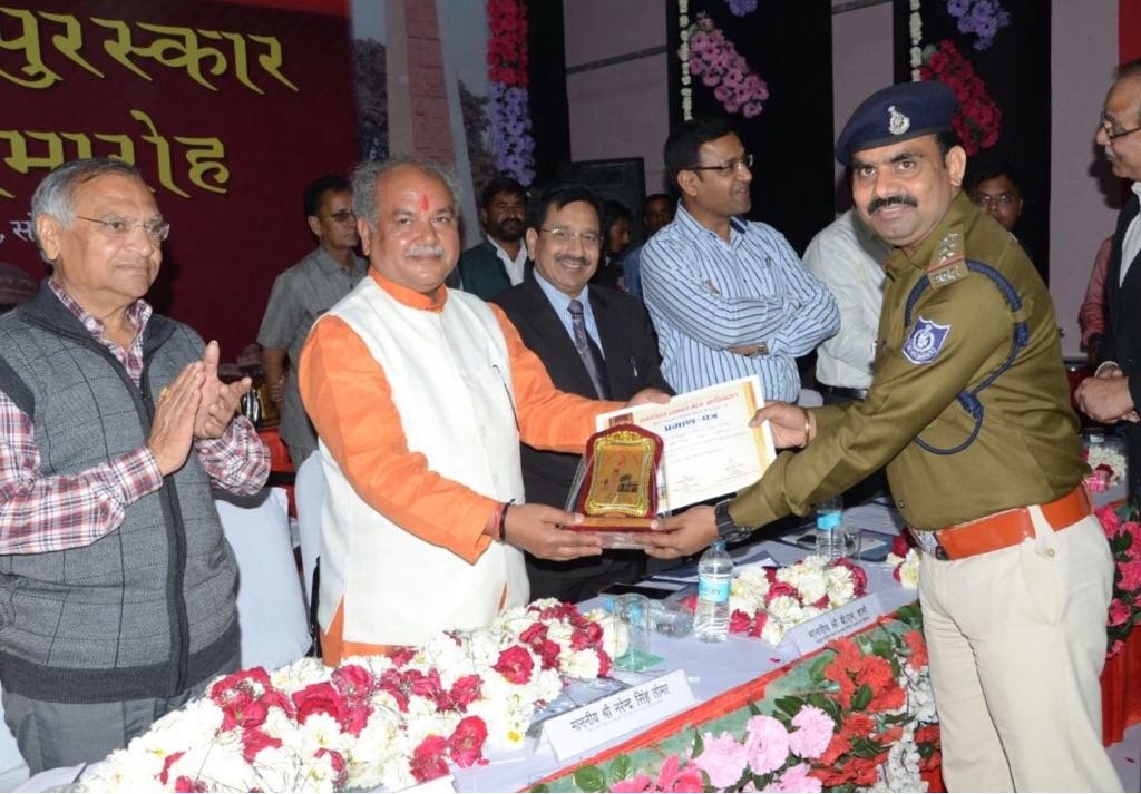 ग्वालियर व्यापर मेले का हुआ समापन, वितरित किये गये पुरस्कार | New India Times