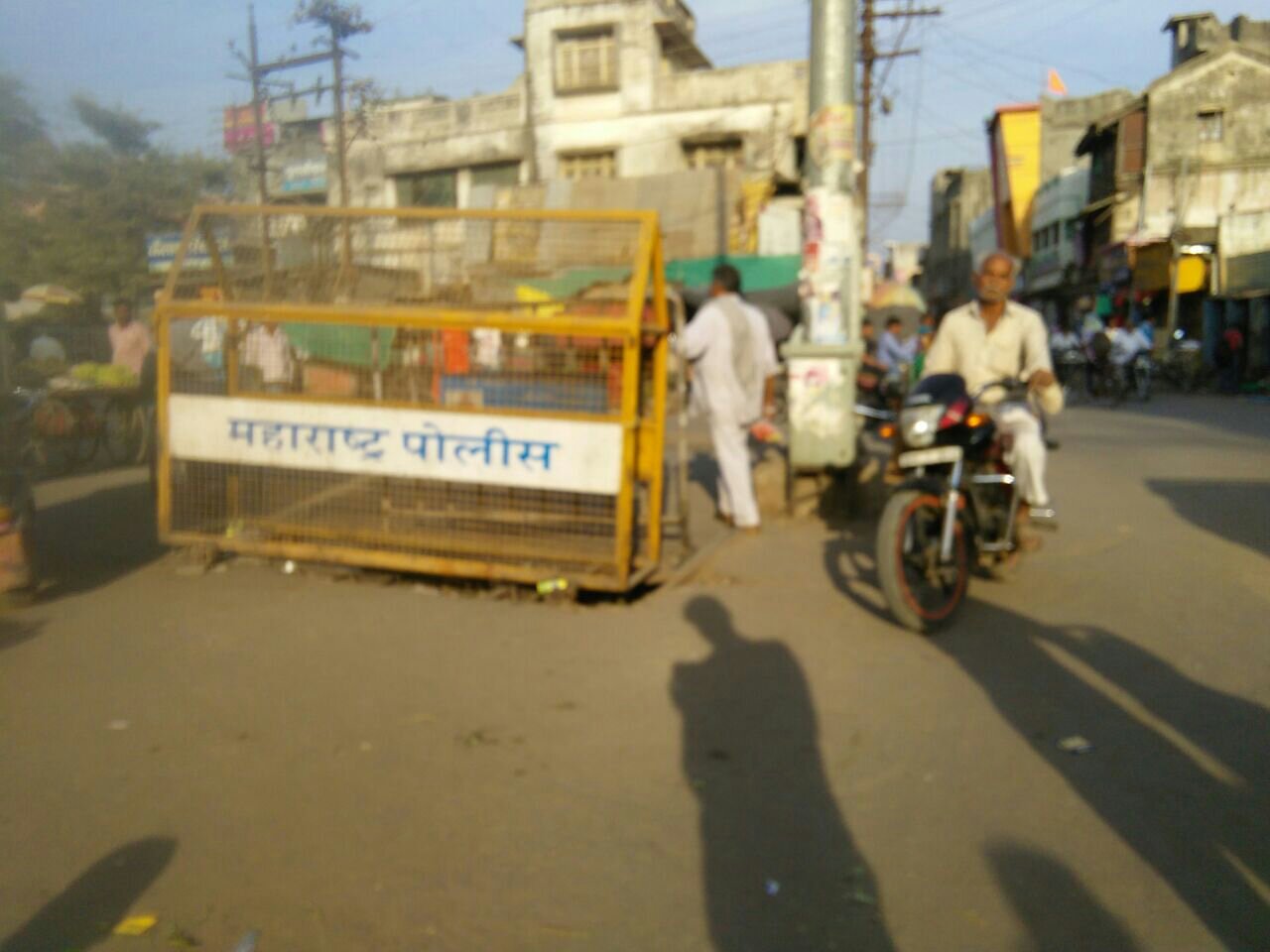 अकोट यातायात पुलिस की तत्परता से शहर के यातायात में आया काफी सुधार | New India Times