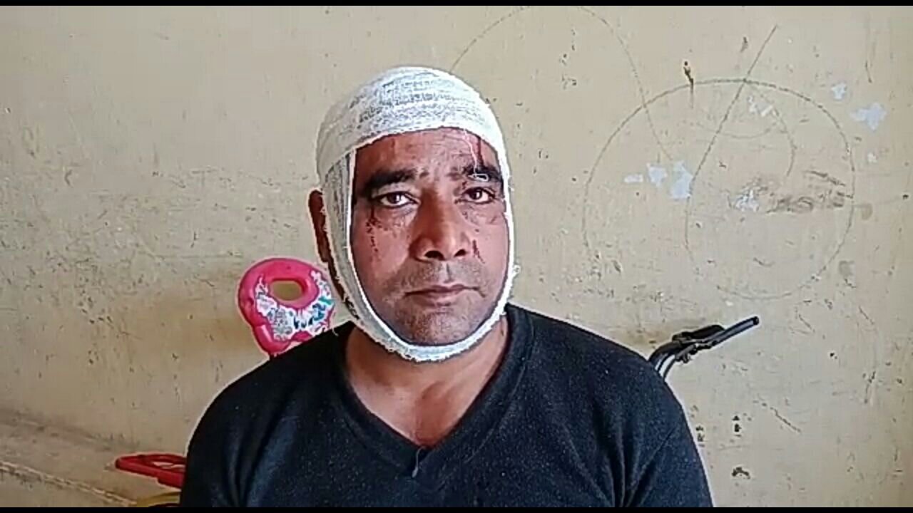 पुलिस गश्ती टीम पर हमला, दो पुलिस कर्मी घायल, एक हमलावर गिरफ्तार तीन फरार | New India Times