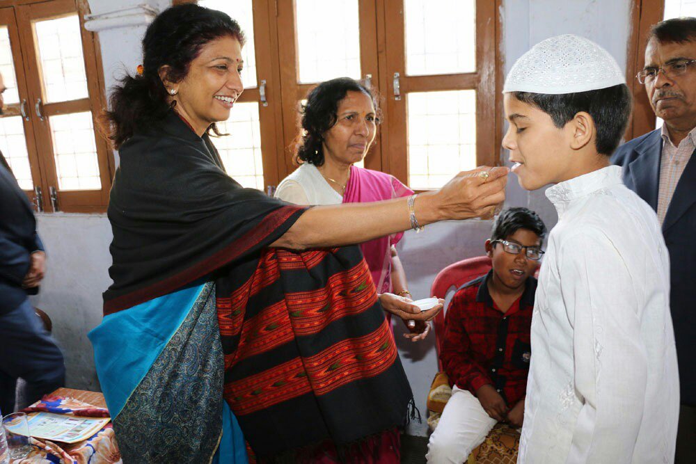 स्वस्थ्य रहने के लिए स्वच्छता आवश्यक है: कलेक्टर; बच्चों को कृमिनाशक दवा खिलाकर कलेक्टर ने किया डीवार्मिंग डे का शुभारंभ | New India Times