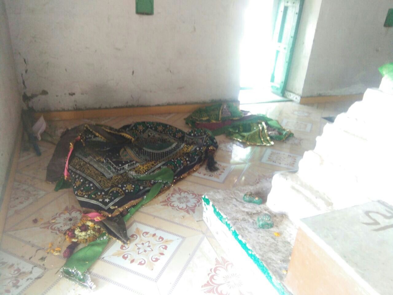 महाराष्ट्र के सोनगीर में मामूली बात को लेकर दो समुदायों के बीच खूनी संघर्ष, दो घायल, लाखों की संपत्ति का नुकसान, 32 लोगों के खिलाफ मामला दर्ज, 9 आरोपी गिरफ्तार | New India Times