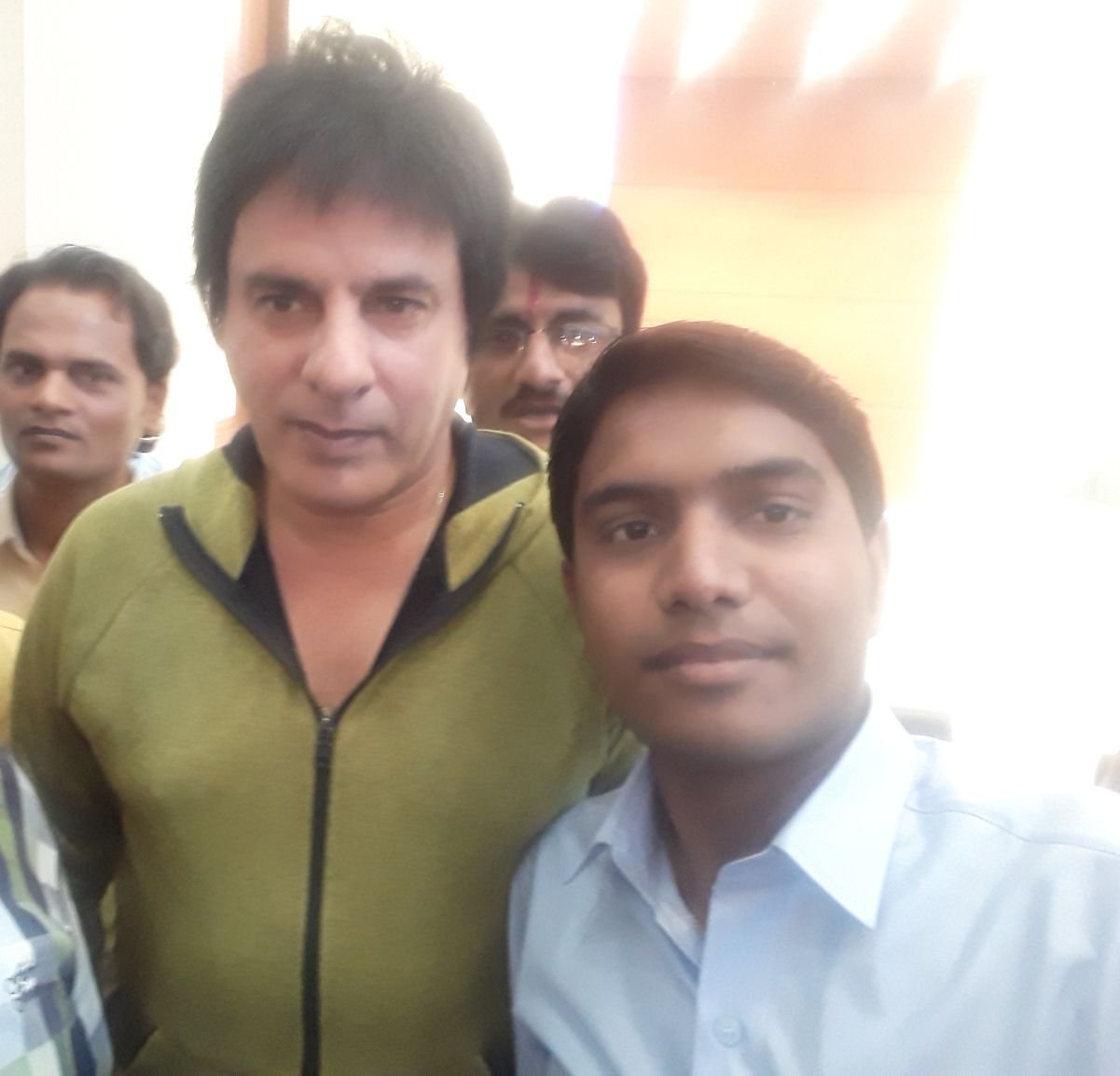 झाँसी नगर में होटल कुँवर पैलेस में फिल्म आशिकी में धमाल मचाने वाले स्टार राहुल रॉय हुए मीडिया से रूबरू | New India Times