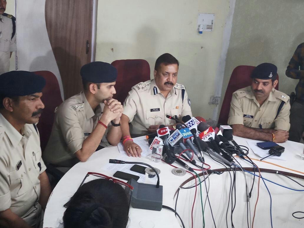 भोपाल डबल मर्डर केस : नायर दंपत्ति को मारने वाला नौकर पुलिस गिरफ्त में, बताई हत्या की वजह* | New India Times