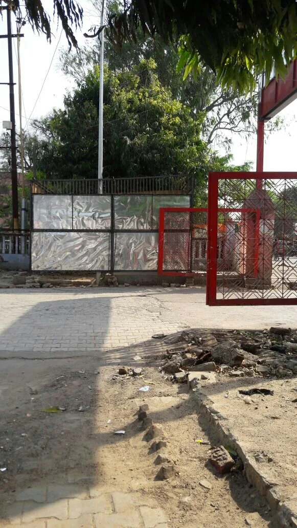 कबाड़ नीलामी घपले में फंसा जिला अस्पताल प्रशासन अब अटका गुमटी रखवाने में 4 कबाड़ नीलामी घपले में फंसा जिला अस्पताल प्रशासन अब अटका गुमटी रखवाने में | New India Times