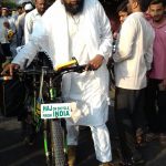 महाराष्ट्र से साइकिल द्वारा हज यात्रा पर निकले चार हाजी, पाकिस्तान, अफगानिस्तान, ईरान, ईराक, कुवैत होते हुए सऊदी अरब के मक्का शहर पहुंचेगे यह हज यात्री