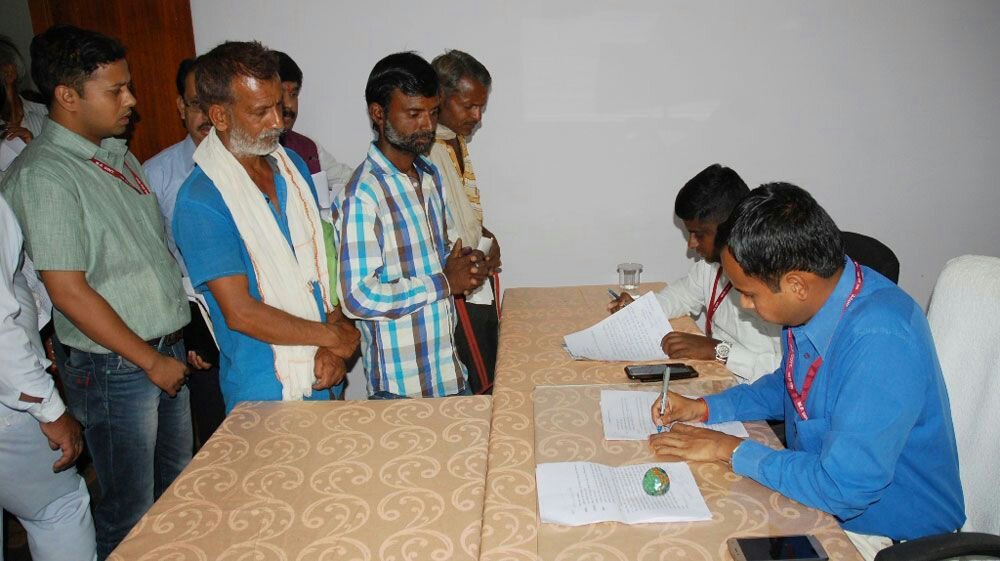 जनसुनवाई में कटनी कलेक्टर को 154 आवेदकों ने दिये आवेदन,  कलेक्टर ने दिए निराकरण के निर्देश | New India Times