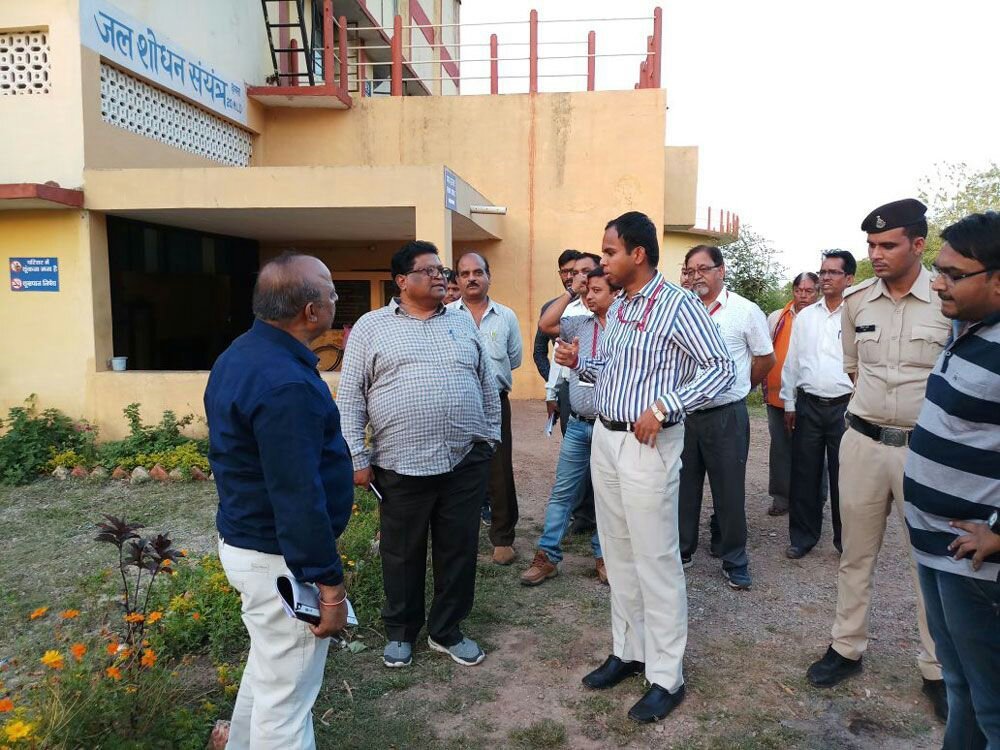 कटनी कलेक्टर के.वी.एस चौधरी ने नगरीय निकाय के कार्यों का लिया जायजा | New India Times