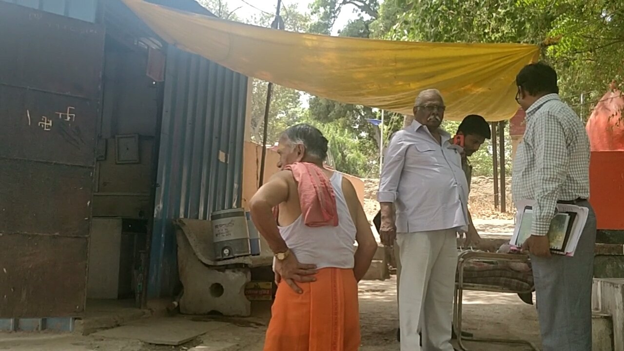 सट्टे के अड्डे पर विधायक गोटे ने मारा छापा, विधायक की कार्यवाही से पुलिस की सक्रियता पर लगा सवालिया निशान | New India Times