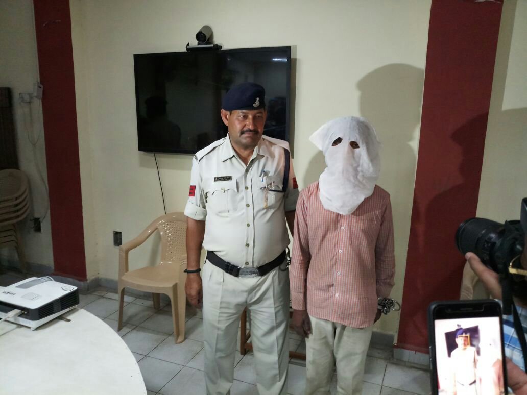 भोपाल के शाहपुरा थाना क्षेत्र के बबली उर्फ चांदनी नामक महिला के हत्या की गुत्थी सुलझी, पति ही निकला हत्यारा | New India Times