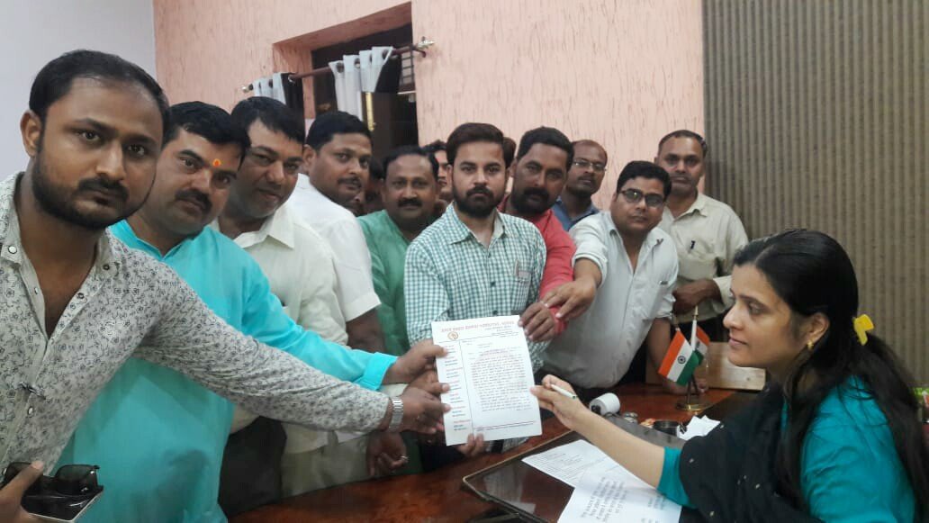 पत्रकार उत्पीड़न मामला:आदर्श पत्रकार वेलफेयर एसोसियेशन ने डीएम को ज्ञापन देकर की पत्रकार उत्पीड़न मामले की मजिस्ट्रेट जांच की मांग | New India Times