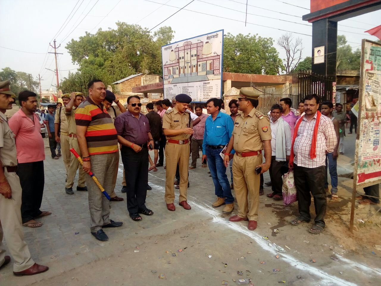 डिस्पेंसरी चलने की शिकायत पर मेडिकल स्टोर पर मारा गया छापा | New India Times