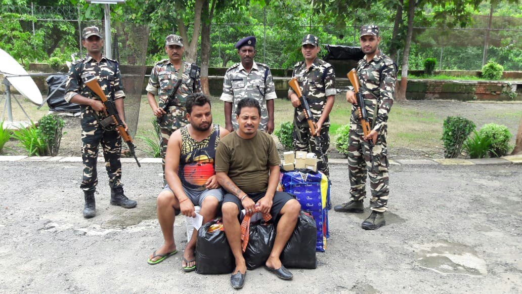 सशस्त्र सीमा बल ने पकड़े अलग अलग जगहों से तीन तस्कर | New India Times