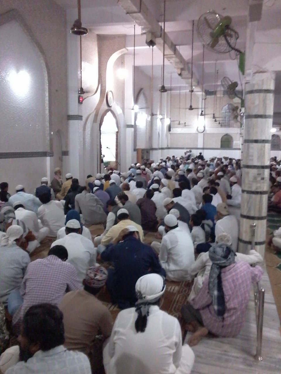 राजधानी भोपाल में विभिन्न स्थानों पर ईदुलअज़हा की नमाज़ शान्तिपूर्वक अदा की गई  | New India Times