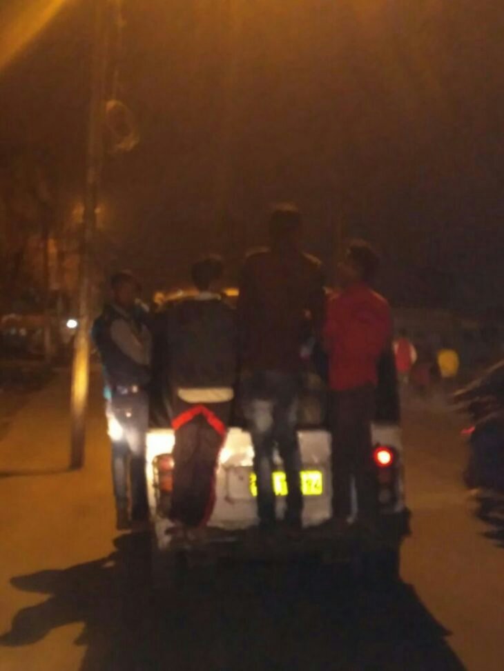 मध्यप्रदेश की राजधानी भोपाल में बेखौफ सवारी वाहन चालक खुलेआम उडा रहे हैं कानून की धज्जियां, पुलिस प्रशासन मौन | New India Times