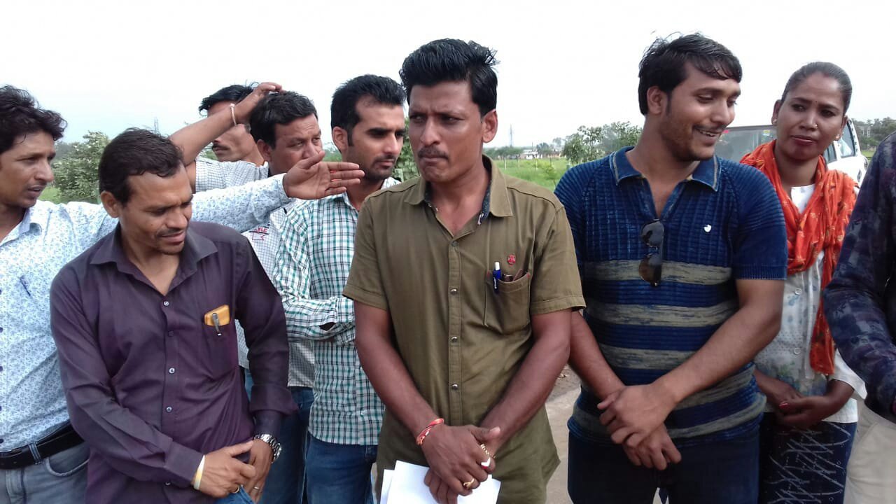 अतिथि शिक्षक संघ ने विभिन्न मांगों को लेकर मुख्यमंत्री को सौंपा ज्ञापन | New India Times