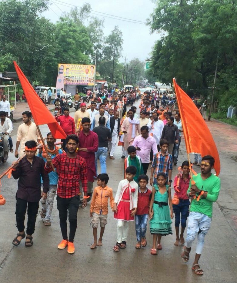 श्रावण के पावन अवसर पर निकल रही हैं कांवड़ यात्राएं, कावड़ियों का हो रहा है स्वागत 2 श्रावण के पावन अवसर पर निकल रही हैं कांवड़ यात्राएं, कावड़ियों का हो रहा है स्वागत | New India Times