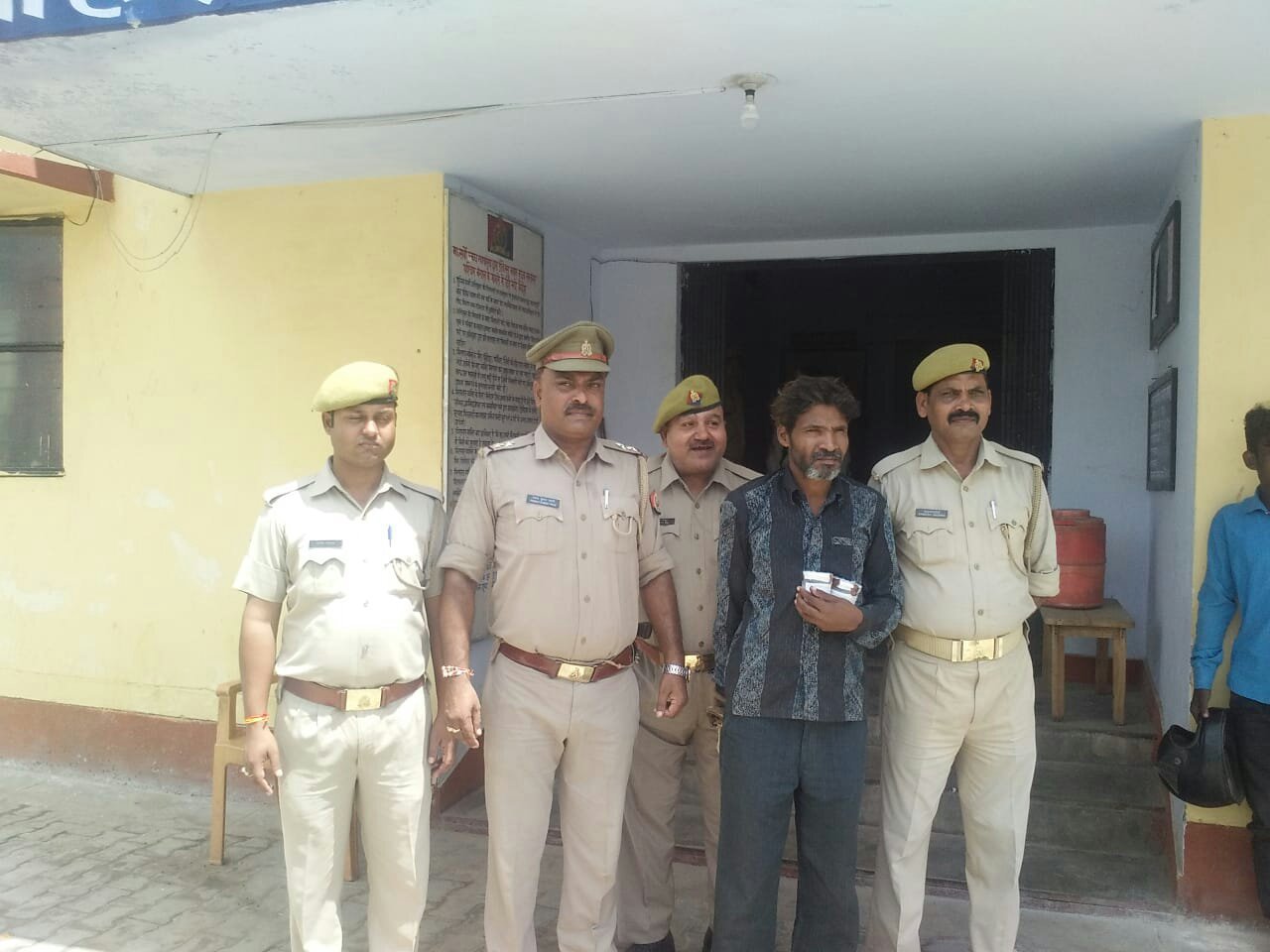 पैंतालिस ग्राम स्मैक के साथ वांटेड आरोपी गिरफ्तार | New India Times