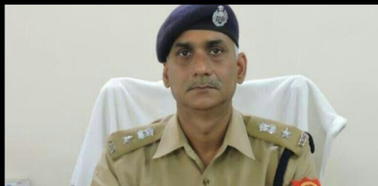 पुलिस कप्तान ने आसामाजिक तत्वों के खिलाफ छेड़ रखा है अभियान, तीन थानों की पुलिस ने कई वारंटियों को किया गिरफ्तार | New India Times