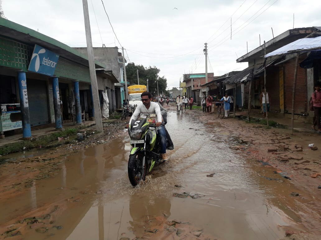 ग्राम प्रधान तिकुनिया लगा रहे हैं स्वछता अभियान को पलीता | New India Times