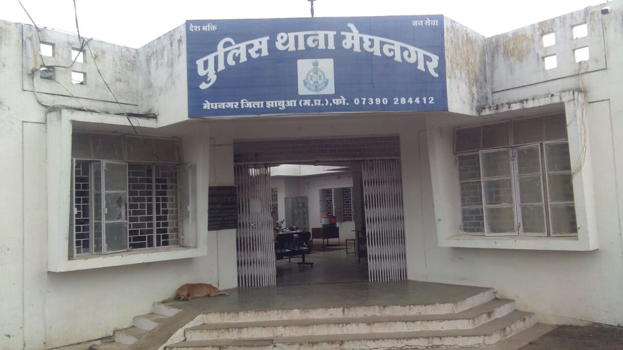 झाबुआ जिले के मेघनगर थाने में पदस्थ रहे थाना प्रभारी पदम सिंह बघेल ने अपनी कार्यशैली से बनाई है अलग पहचान | New India Times