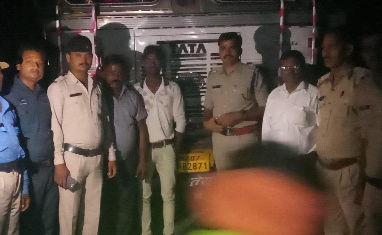 नकली महिला पुलिस सब इंस्पेक्टर गिरफ्तार | New India Times