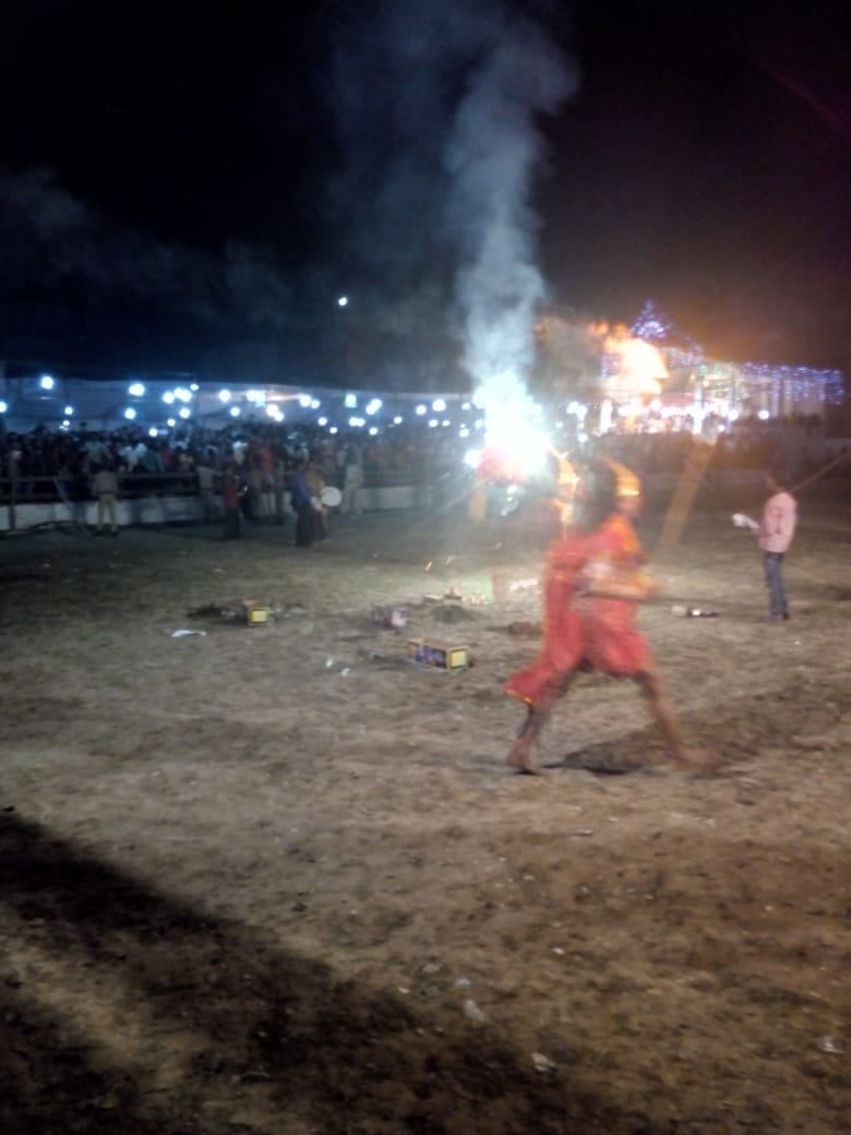 लखीमपुर खीरी नगर के पलिया में किया गया विभीषण मित्रता और लंका दहन, 78 वर्षों से पलिया में हो रही है राम लीला | New India Times