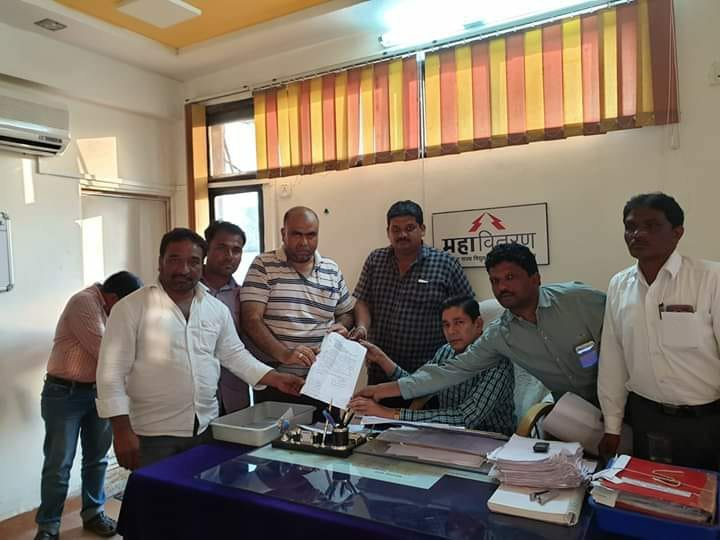 लोडशेडींग रोकने के लिए पार्षद जावेद अंसारी के नेतृत्व में सौंपा गया ज्ञापन | New India Times