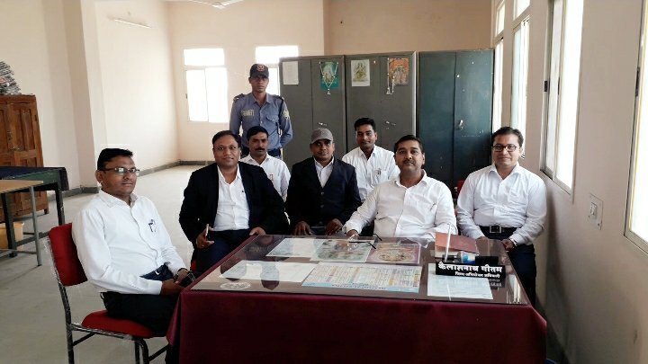 ज़िला अभियोजन अधिकारी द्वारा आहुत की गई समीक्षा बैठक, बैठक में अधिनस्थों को दी गई निर्वाचन संबंधी अधिनियमों, अपराधों एवं नियमावली की जानकारी | New India Times