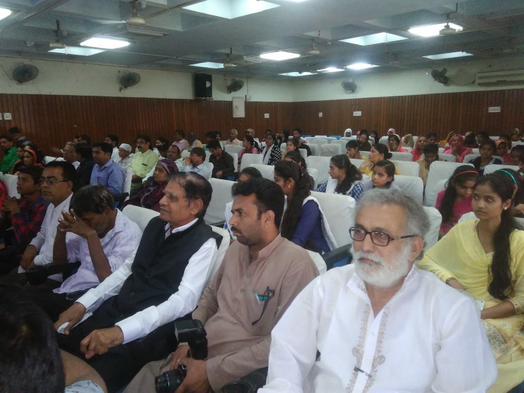 हिन्दू और मुसलमान अगर एक अच्छा इंसान बन जायें तो समाज से तमाम बुराईयां दूर हो सकती हैं: अबरार अहमद इस्लाही मक्की 3 हिन्दू और मुसलमान अगर एक अच्छा इंसान बन जायें तो समाज से तमाम बुराईयां दूर हो सकती हैं: अबरार अहमद इस्लाही मक्की | New India Times