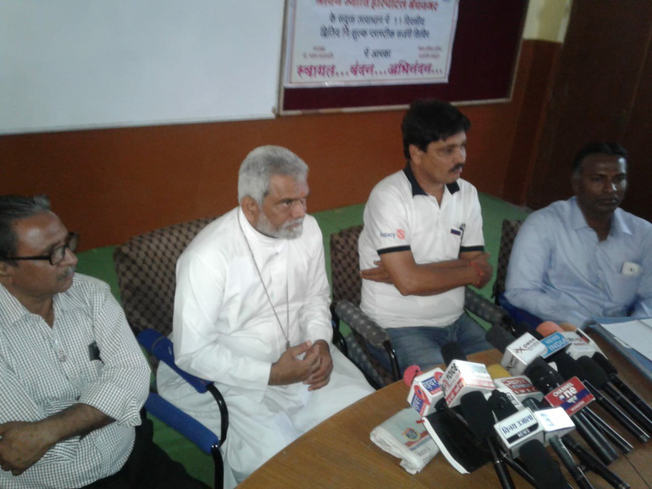 मेघनगर के जीवन ज्योति हॉस्पिटल में 5 नवंबर से 15 दिवसीय प्लास्टिक सर्जरी शिविर का होगा आयोजन, जर्मनी के एक दर्जन डाॅक्टर देंगे सेवाएं | New India Times