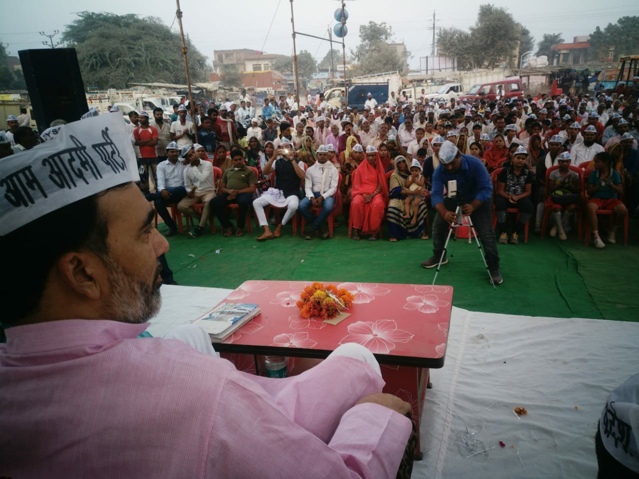 भाजपा और कांग्रेस मध्य प्रदेश में मिलकर लड़ रही हैं चुनाव: गोपाल राय, पुलिस और प्रशासन का इस्तेमाल कर आप कार्यकर्ताओं को डराने की कोशिश कर रही है सरकार: हिमांशु कुलश्रेष्ठ | New India Times