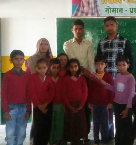 बाल दिवस पर हुआ निःशुल्क स्वेटर वितरण | New India Times