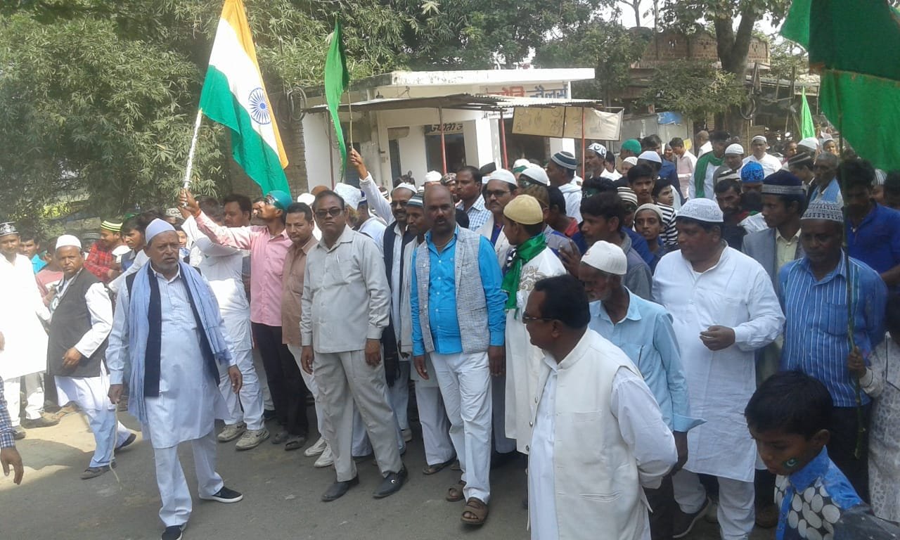 नारे तकबीर अल्लाह हू अकबर के नारे से गूंजा खीरों | New India Times