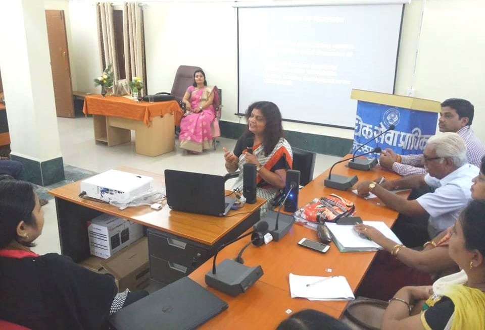 विधिक सेवा प्राधिकरण धार द्वारा मध्यस्थता जागरूकता शिविर सम्पन्न, समस्या आने पर न्याय नहीं समाधान होना चाहिए: श्रीमती आरती शर्मा | New India Times