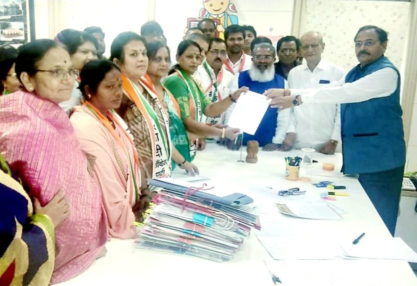 महिला राष्ट्रवादियों ने किया "संविधान बचाओ" आंदोलन | New India Times