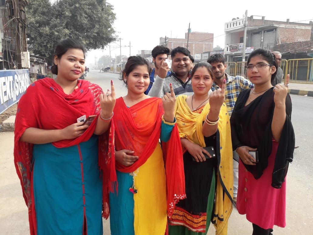 भिंड जिले में कुछ जगह गोलीबारी की घटनाओं को छोड़कर मतदान हुआ शांतिपूर्ण, उपद्रव की आशंका को देखते हुए पुलिस और प्रशासन ने पांच में से चार विधानसभाओं के बड़ी पार्टियों के सभी प्रत्याशियों को सर्किट हाउस में किया था नजरबंद | New India Times