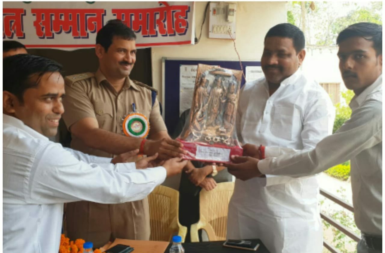 शिक्षक छात्रों को गुणवत्ता परक शिक्षा उपलब्ध कराएं: दीपक कुमार सिंह | New India Times