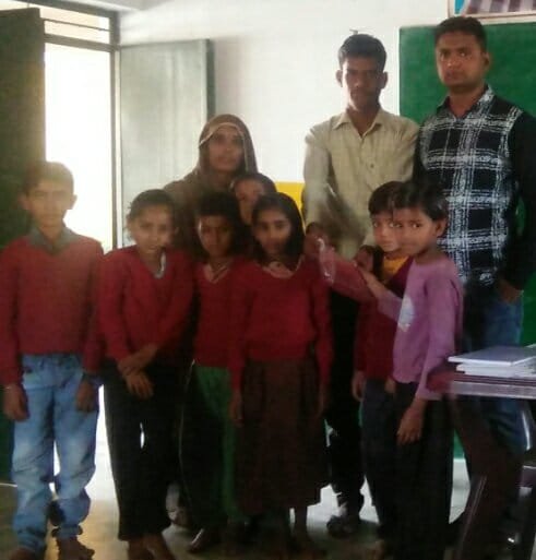 बाल दिवस पर हुआ निःशुल्क स्वेटर वितरण | New India Times