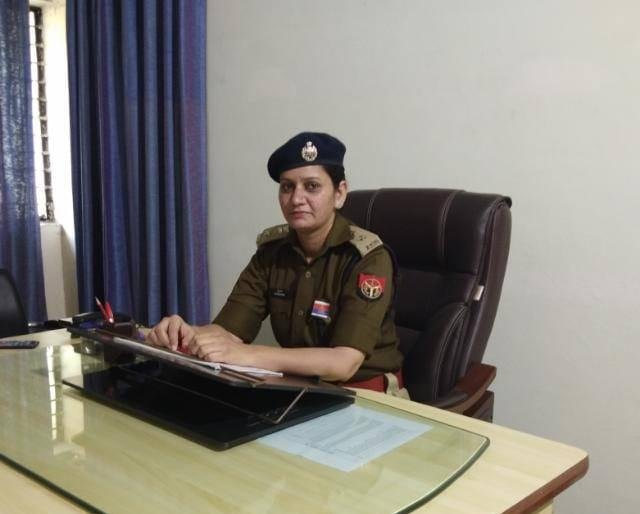 पीड़िता ने लगाई नवागत एसपी से न्याय की गुहार, 5 हजार रूपये रिश्वत न दे पाने के चलते नहीं हो पा रही है कार्यवाही | New India Times