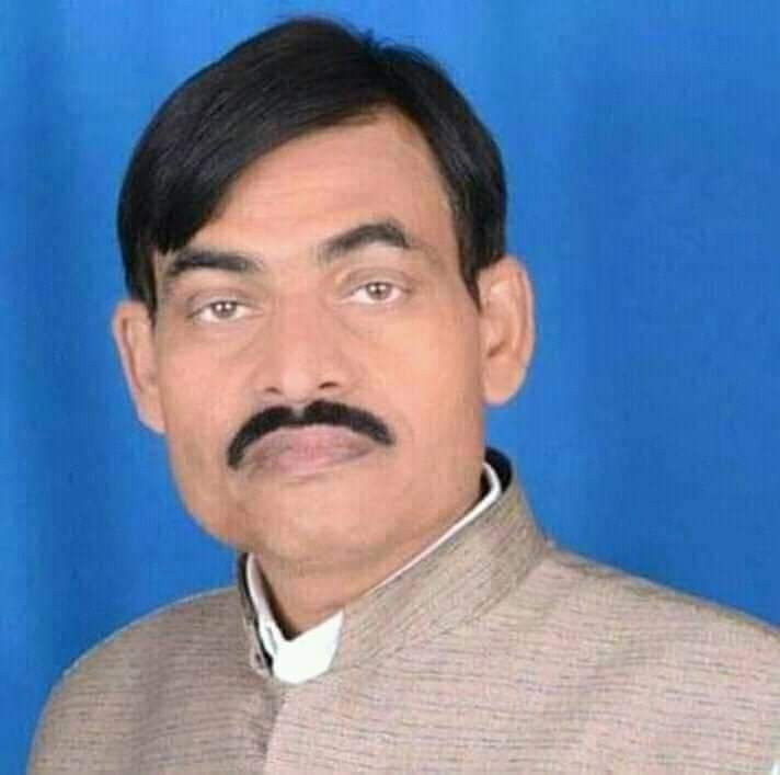 नहीं रहे बाढ़, कटान पीड़ितों व जनहित के मुद्दों के सरोकारी राजेश त्रिपाठी, रविवार अपराह्न लिया अंतिम सांस, वैदिक रीति रिवाज के साथ त्रिमुहानी घाट पर किया गया अंतिम संस्कार | New India Times