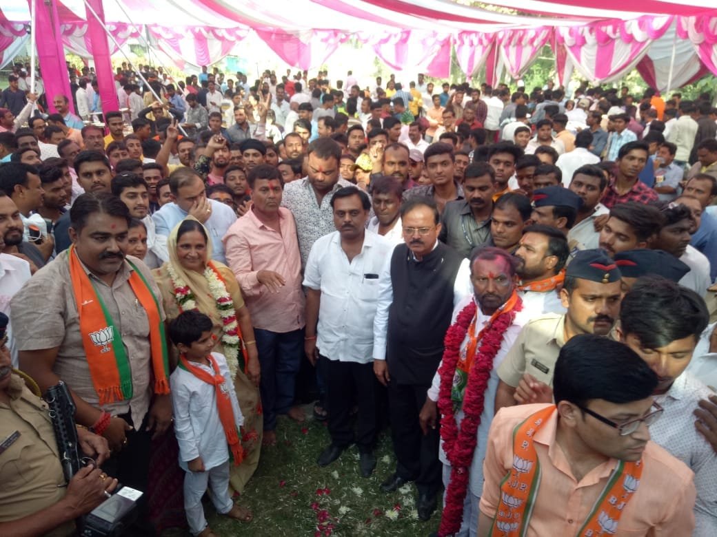 धुलिया मनपा पर बीजेपी का कब्जा, 74 में 50 सीटें जीत बीजेपी ने रचा इतिहास | New India Times