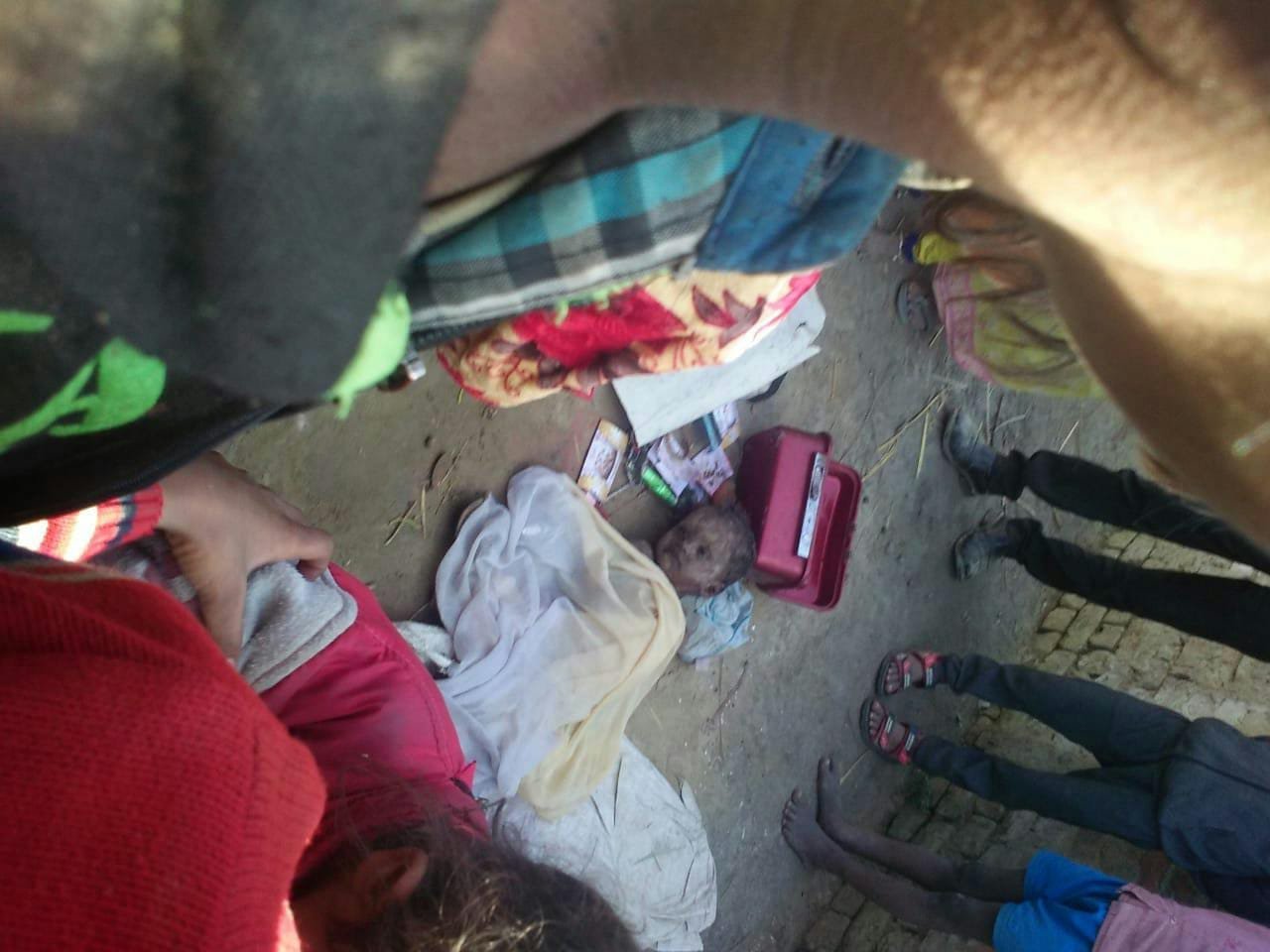 इंसानियत शर्मसार: तंत्र मंत्र के चक्कर में एक मां ने अपनी ही डेढ़ वर्षीय मासूम बेटी की बडे़ ही बेरहमी के साथ की हत्या | New India Times