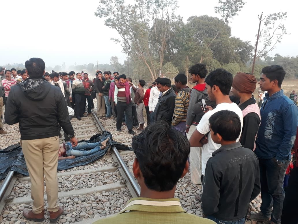 मालगाड़ी से कटकर 27 वर्षीय युवक की मौत | New India Times