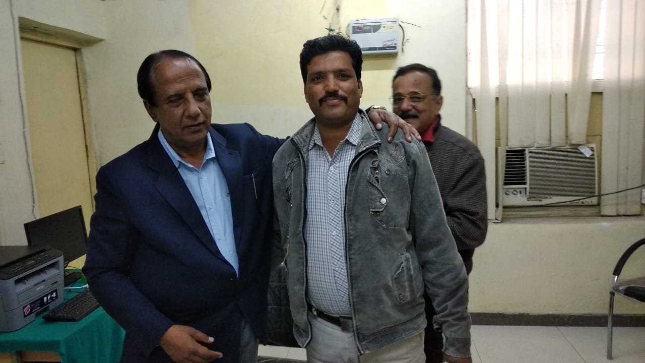 मुझे जयारोग्य में पहली बार किसी डॉक्टर ने गले लगाया है: समाजसेवी नंदवानी | New India Times