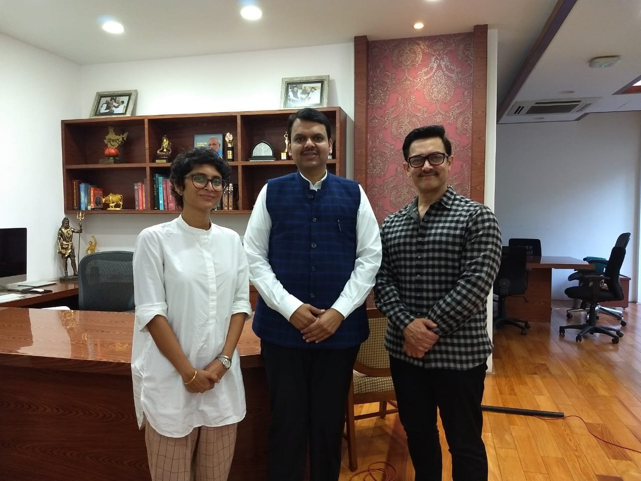 जलयुक्त शिवार अभियान में श्रमदान से सूखा मुक्ति की दिशा में बडे कदम उठाएं: मुख्यमंत्री देवेन्द्र फडणवीस, पानी फ़ाउंडेशन द्वारा ‘सत्यमेव जयते वॉटर कप 2019’ की हुई घोषणा | New India Times