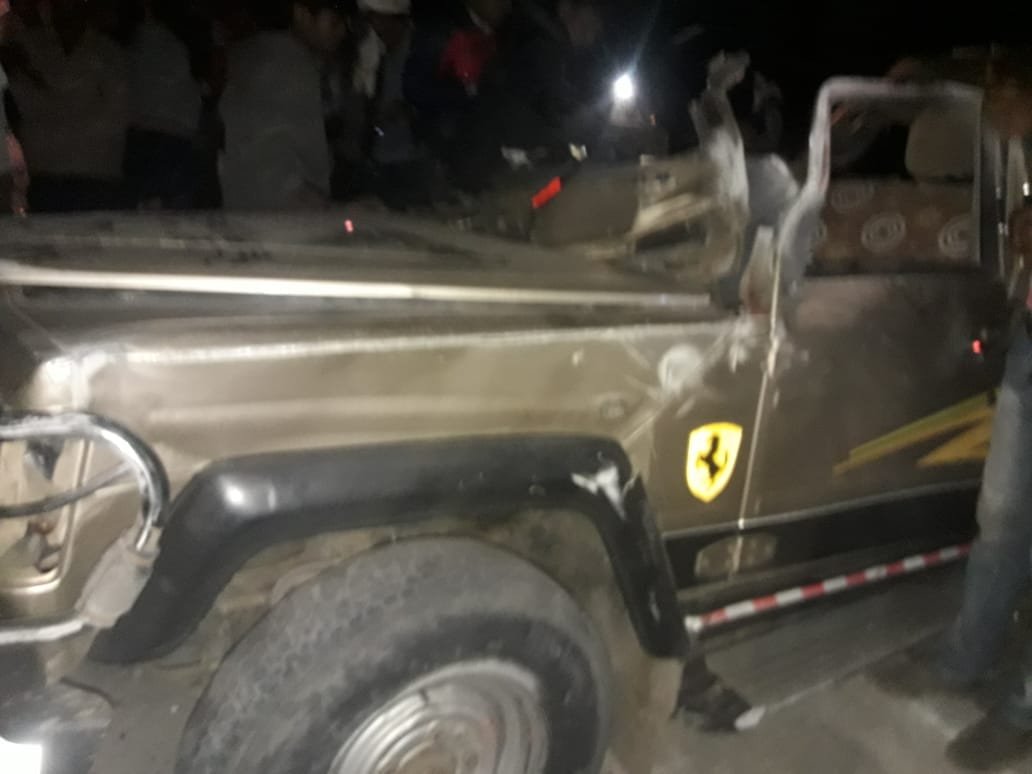 सगाई समारोह से लौट रहे लैंड क्रूजर को ट्रक ने मारी टक्कर, 9 की मौत 6 घायल | New India Times