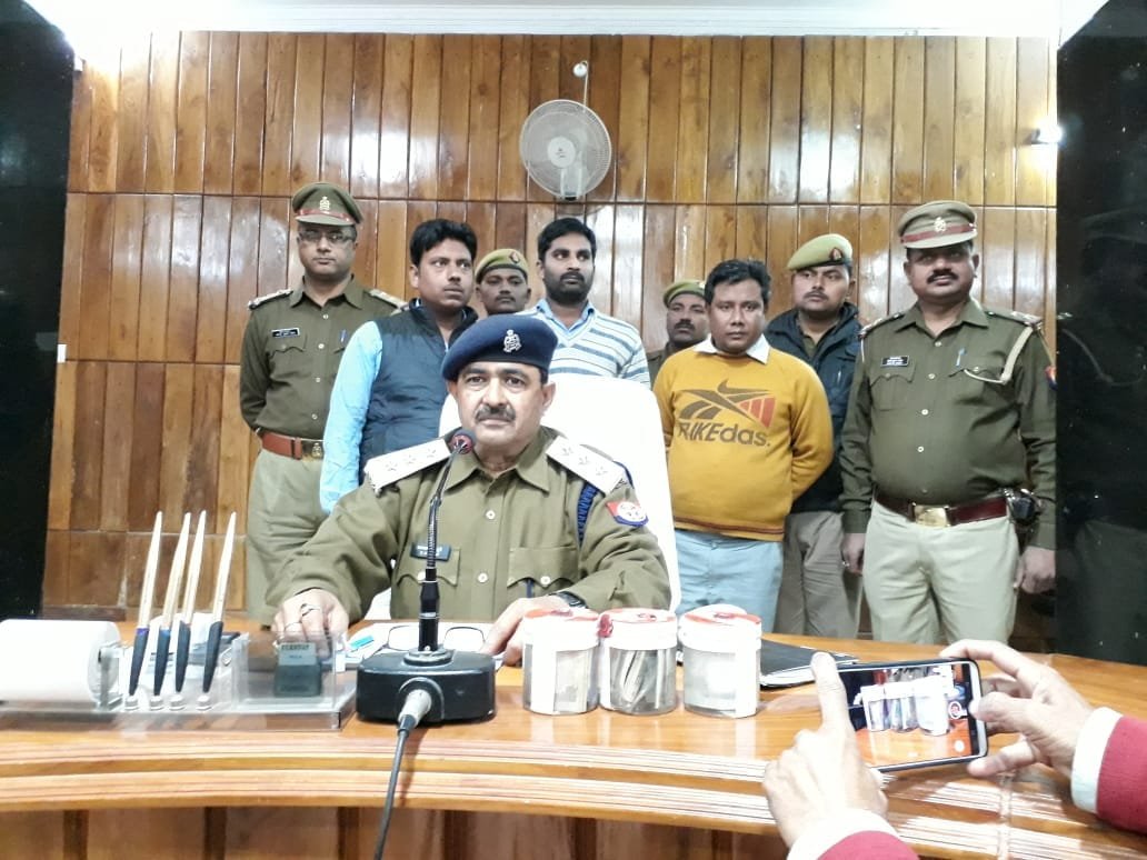 हाइवे पर अपने आप को आरटीओ अधिकारी बता कर गाड़ी वालों से वसूली करने वाले तीन बदमाश गिरफ्तार | New India Times