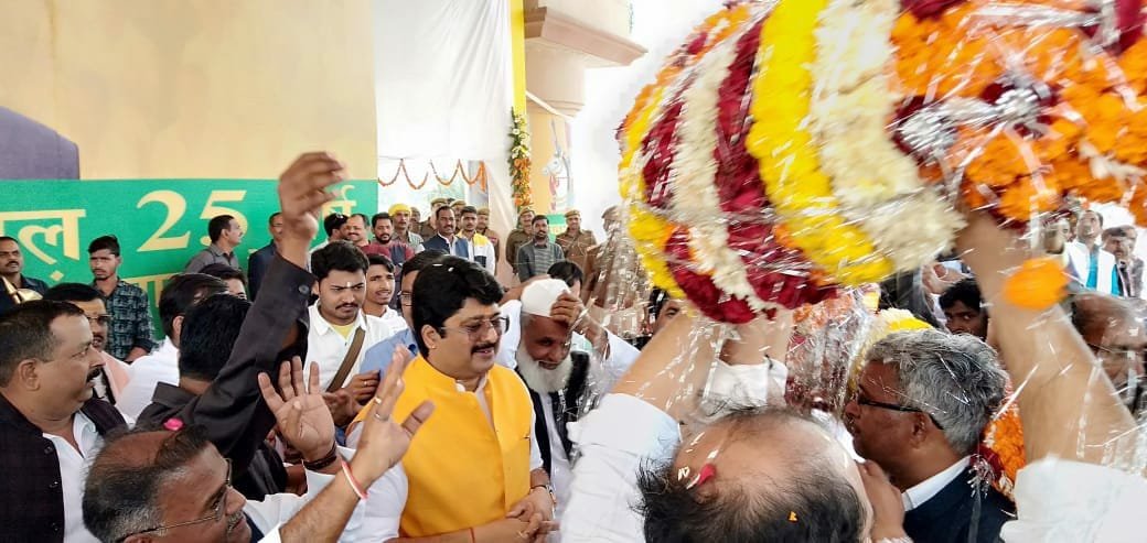 लखनऊ में राजा भैया ने किया नई पार्टी का शंखनाद: नौजवान, किसान, जवान और समाज के अन्य शोषित वर्गों के लिए पार्टी निर्णायक लड़ाई लड़ेगी: रघुराज प्रताप सिंह | New India Times